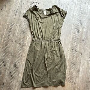 H and M small dress never worn